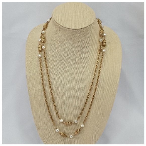 Extra long goldtone beaded necklace - Picture 2 of 8